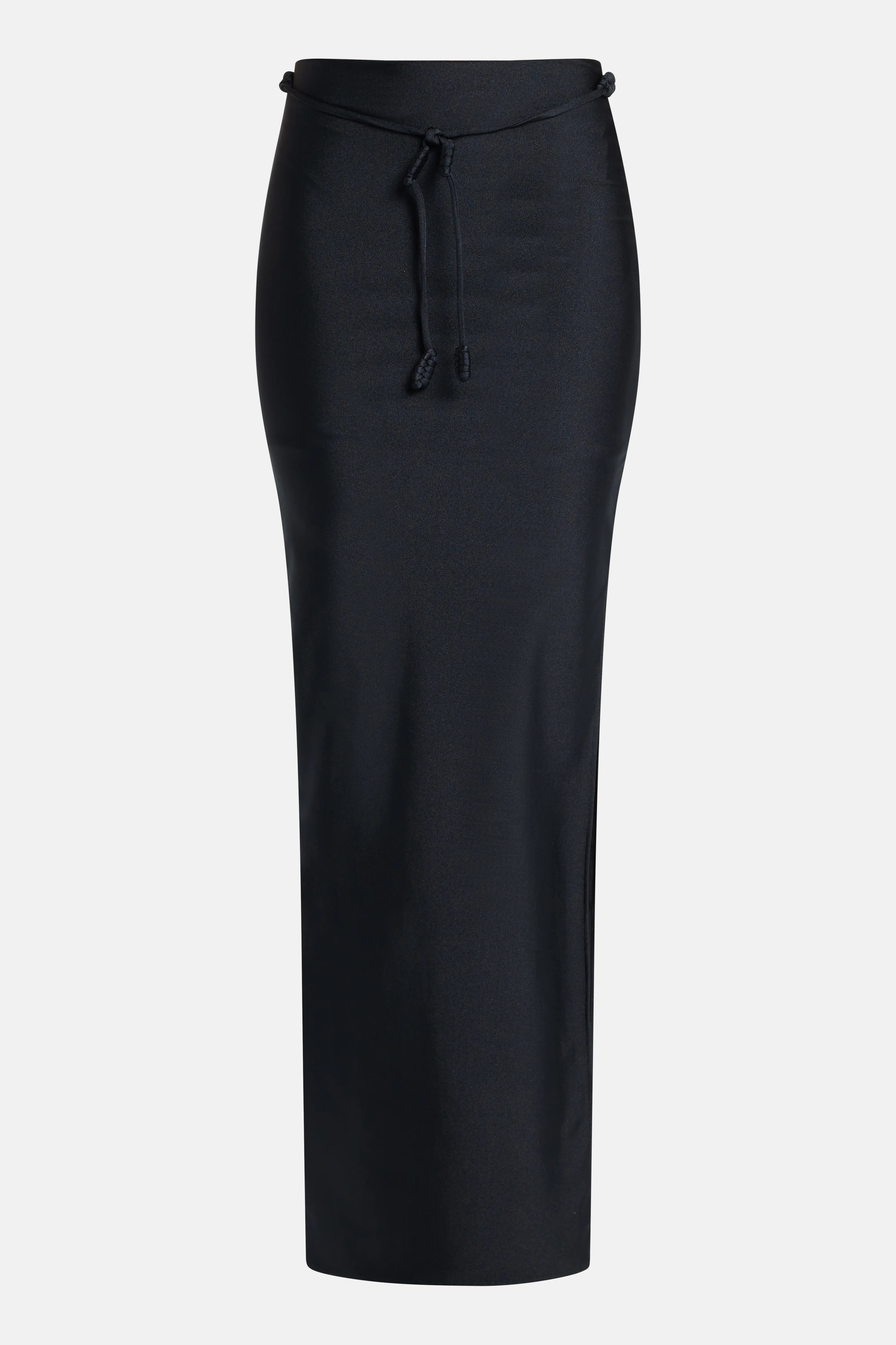 تنورة ماكسي بيتايا بحزام باللون الأسود