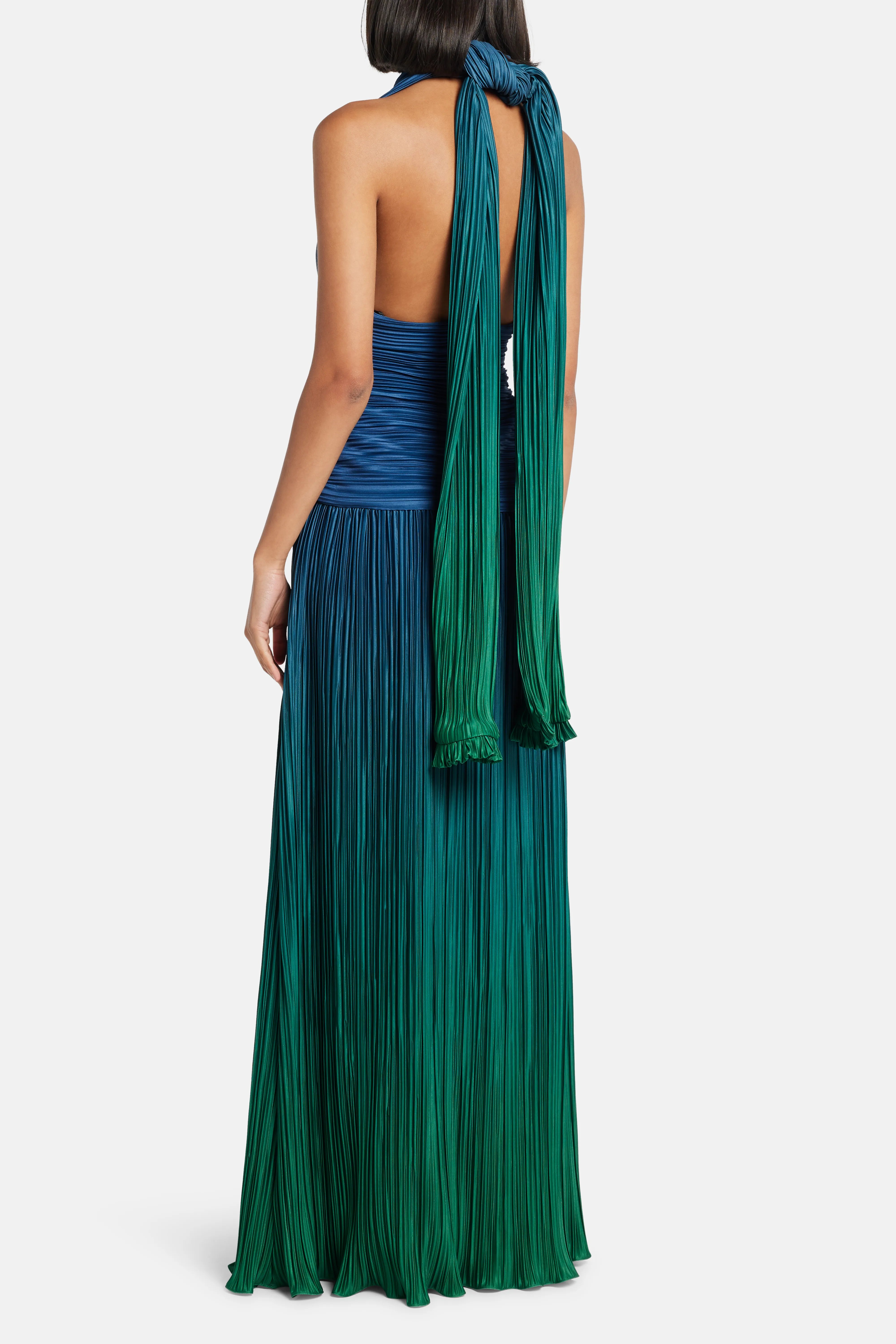 فستان ماكسي بطية صدر على شكل V بلون أخضر وأزرق