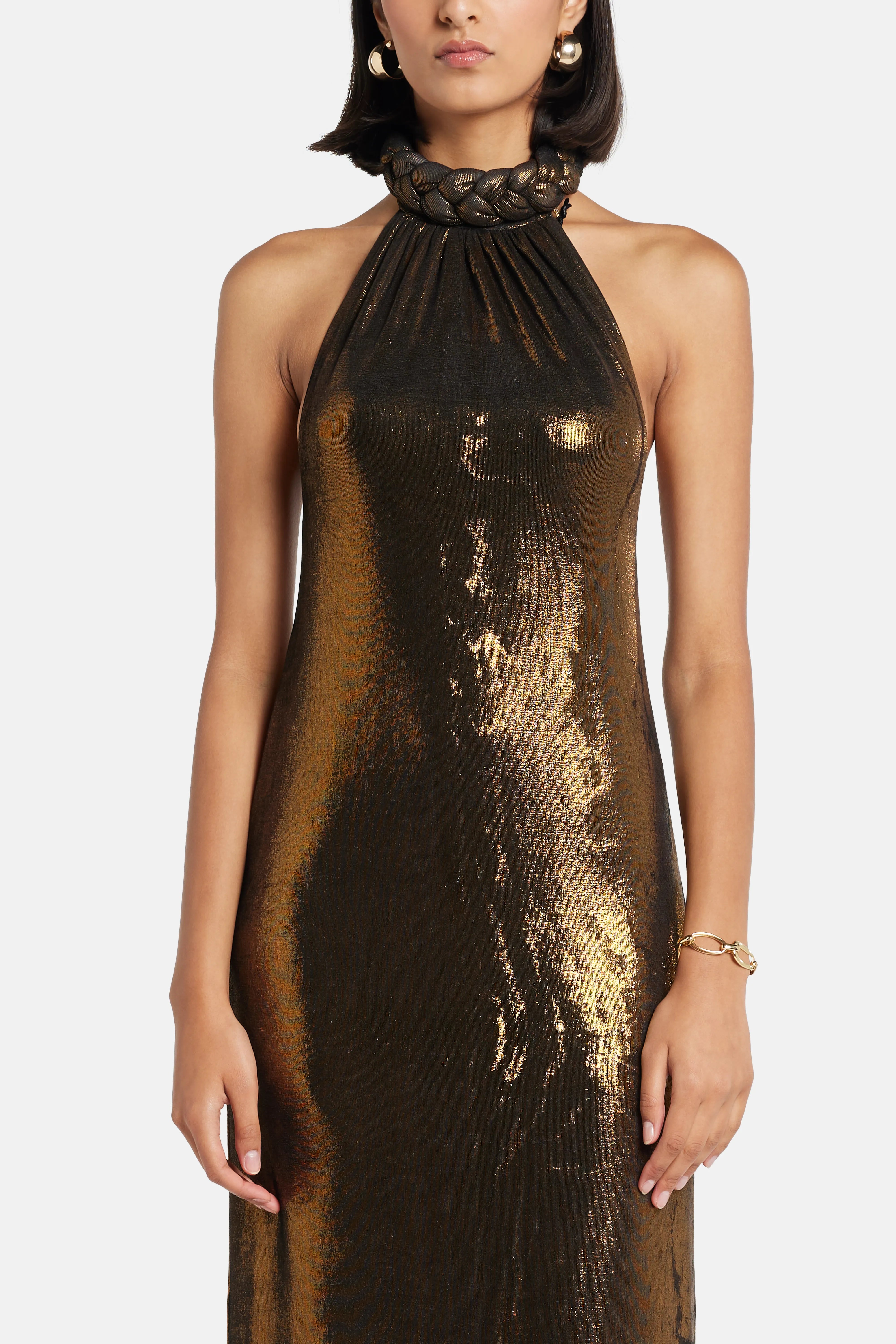 فستان كاميل طويل برقبة هالتر باللون البني