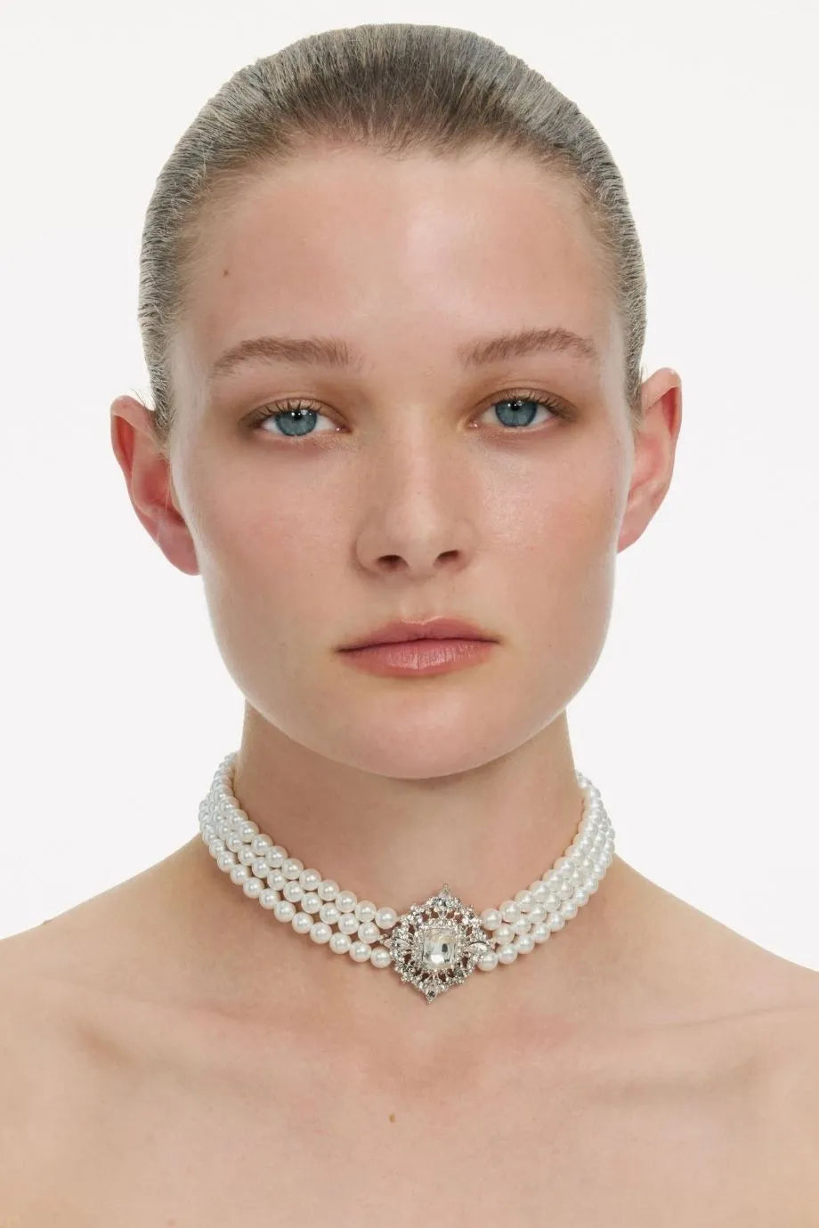 Crystal Pearl Choker in White