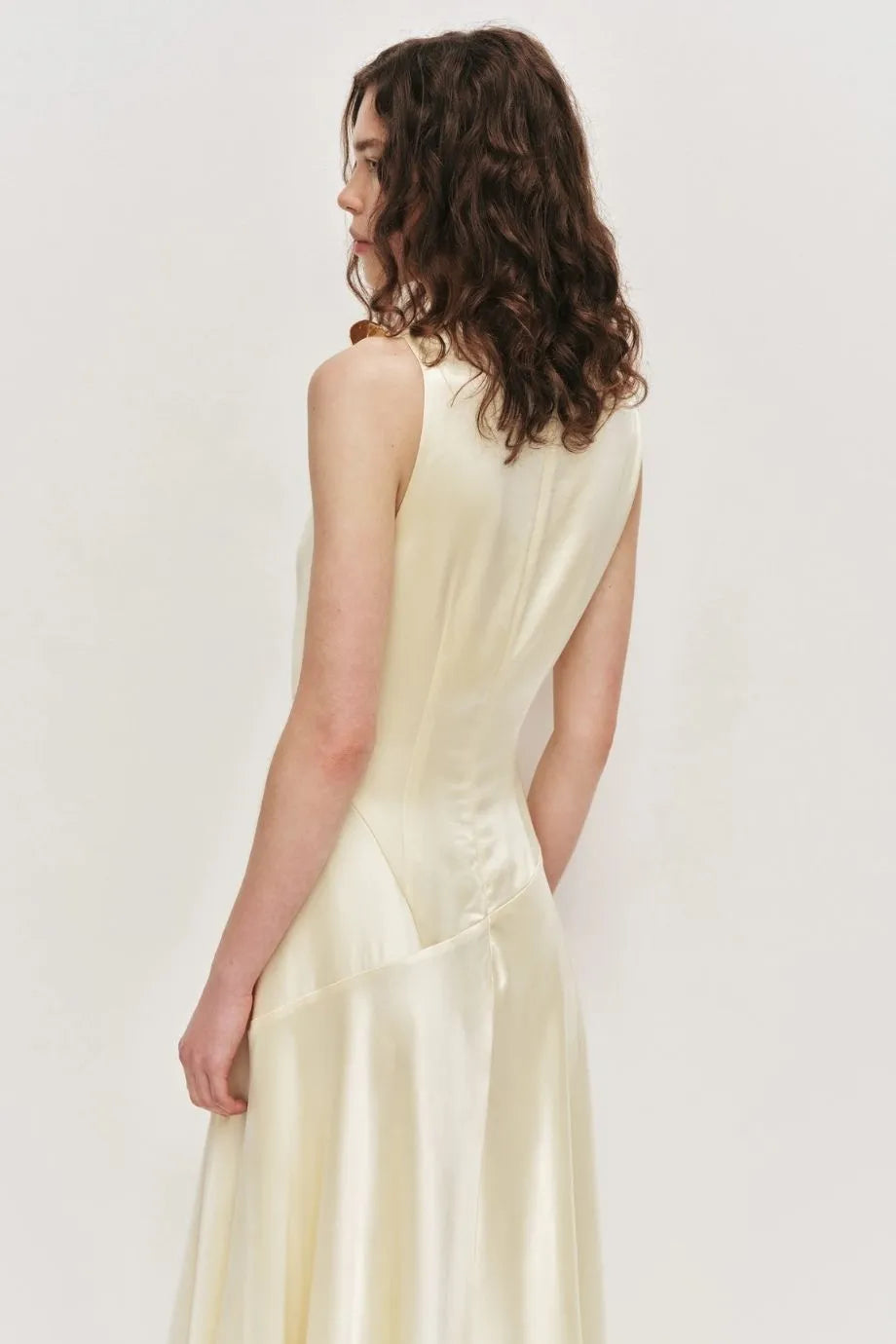 Siren Sleeveless Midi Dress in Yellow
