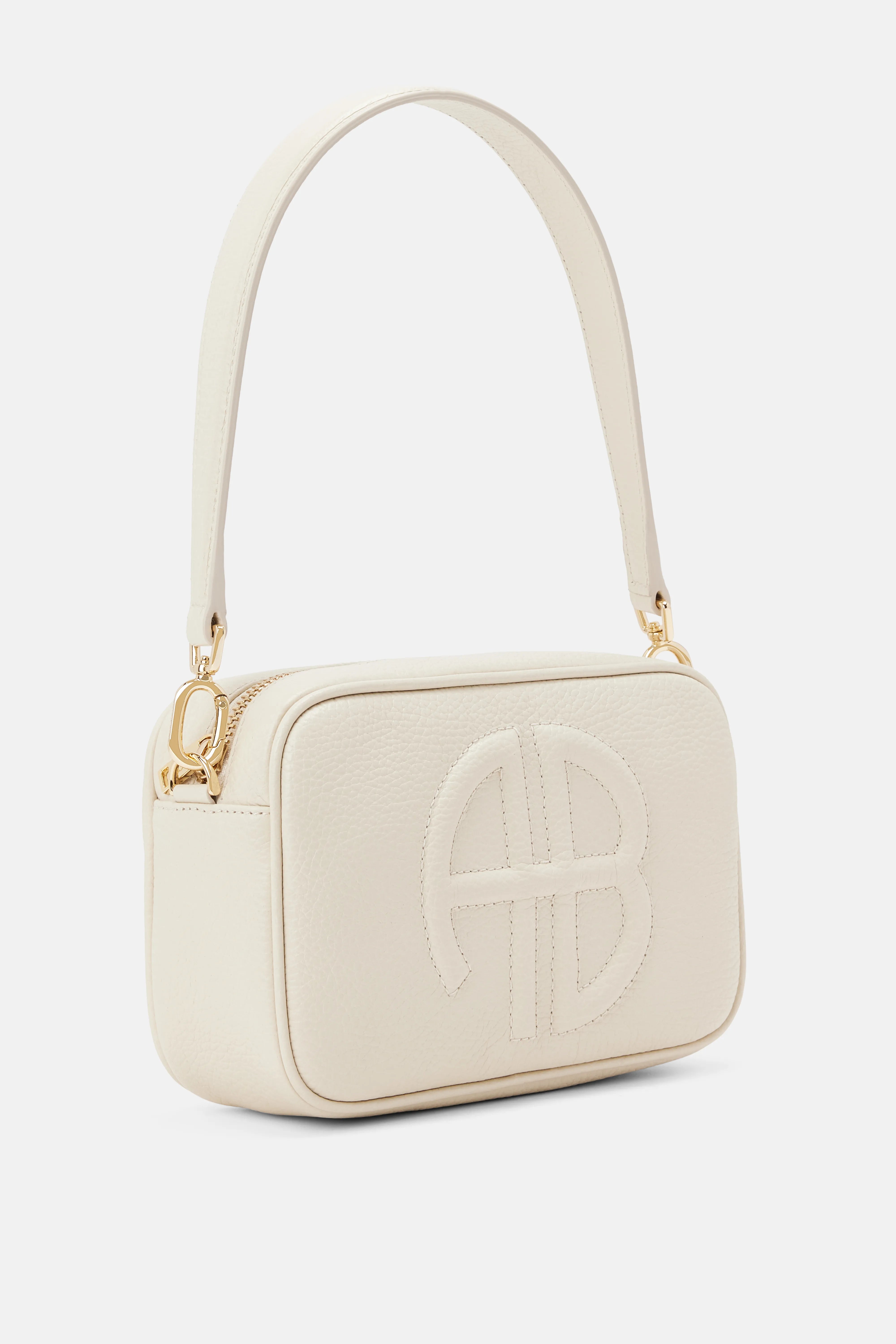 Lili Pebbled Shoulder Bag in Beige