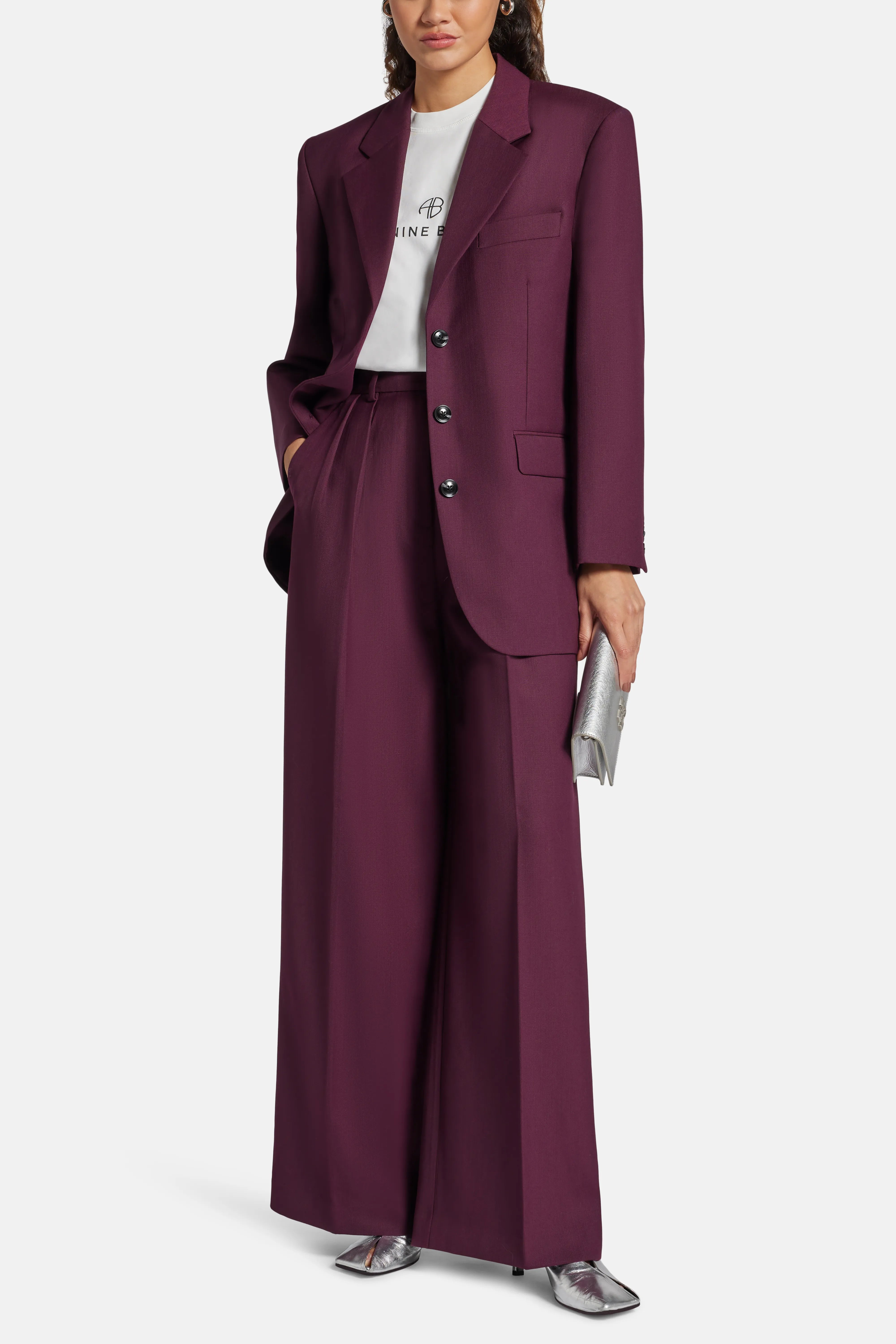 بليزر سارا من الصوف باللون العنابي