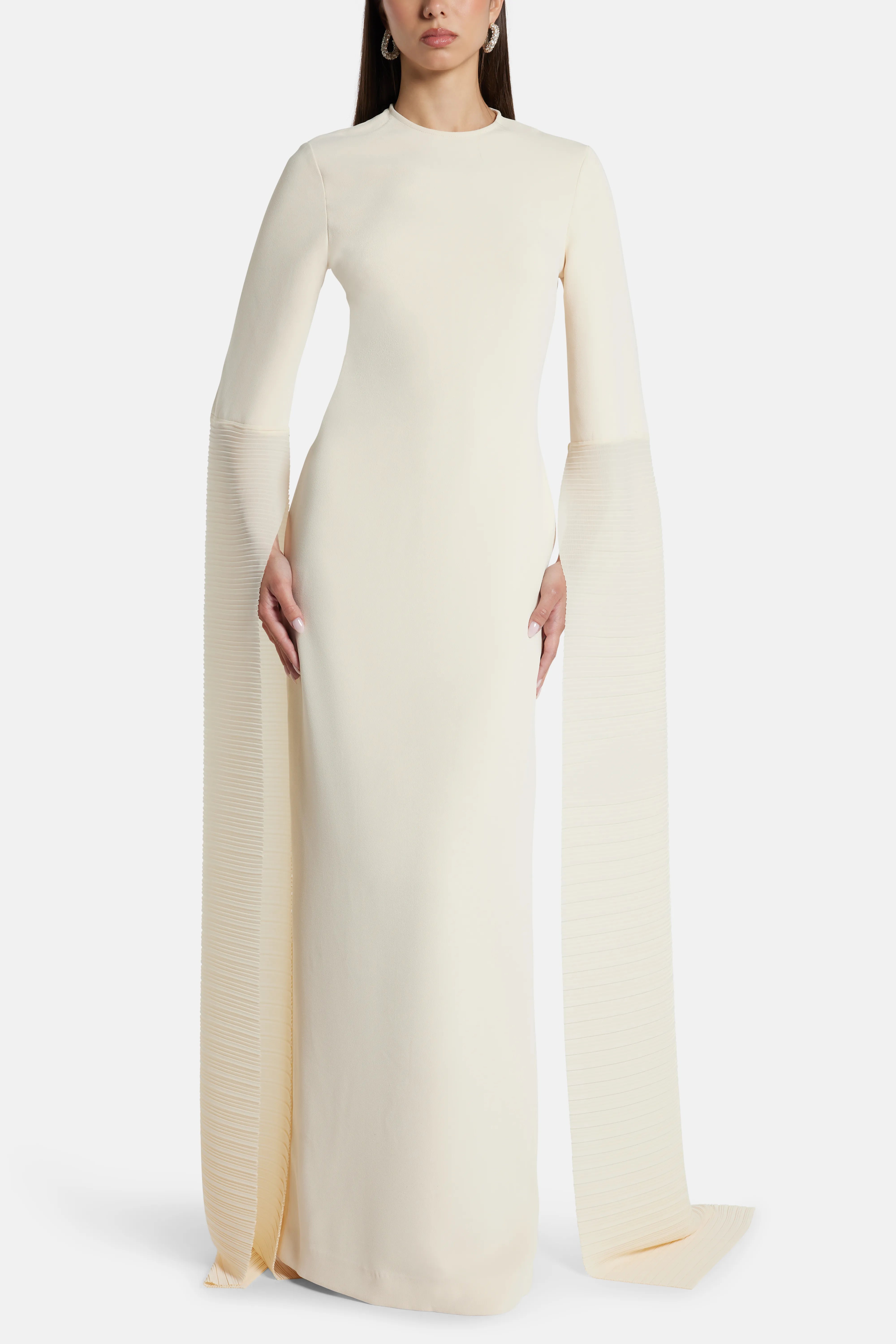 فستان نايومي سهرة باللون الأبيض