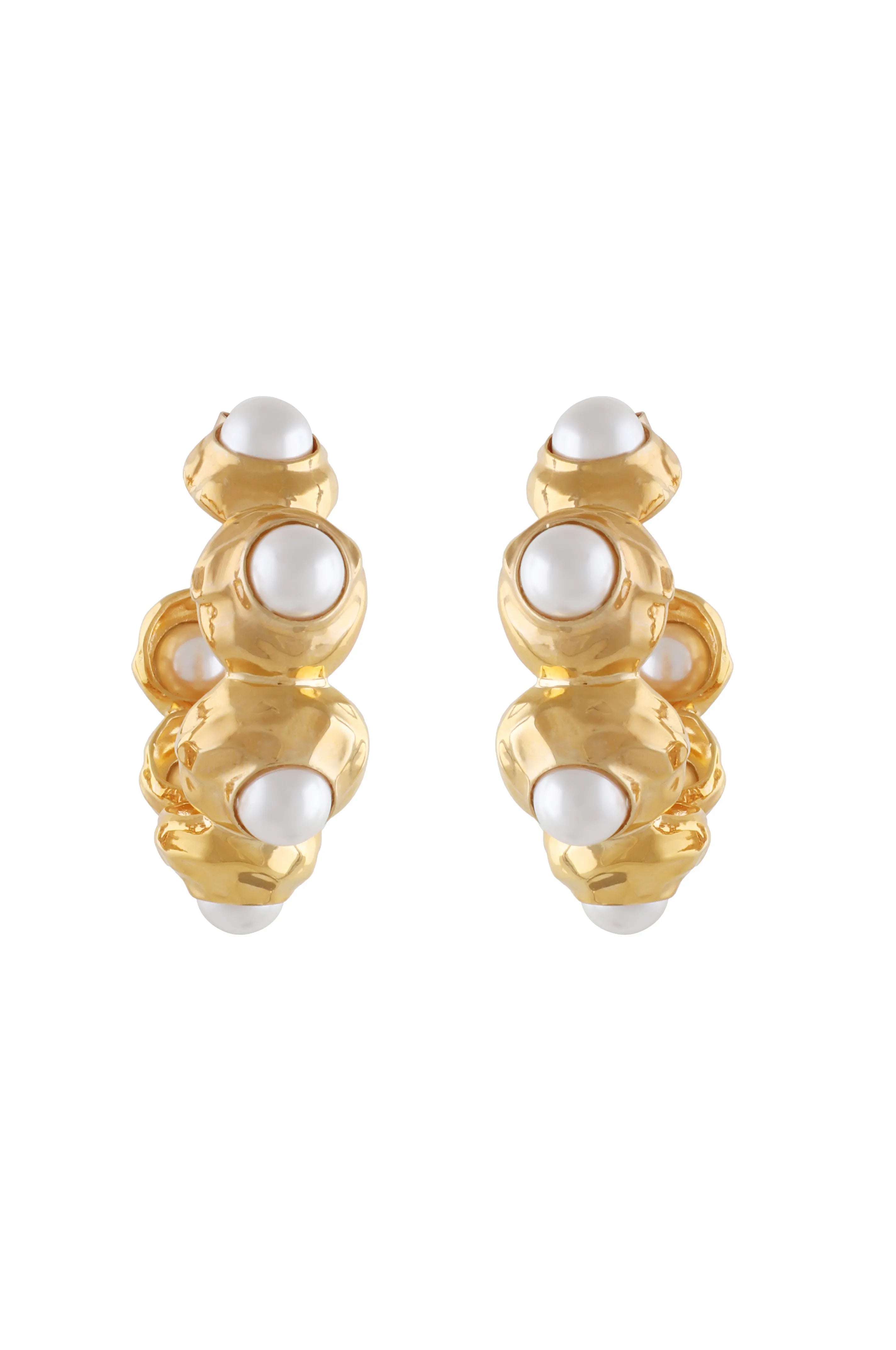 Small Statement Hoop Earrings With White Pearls in Gold