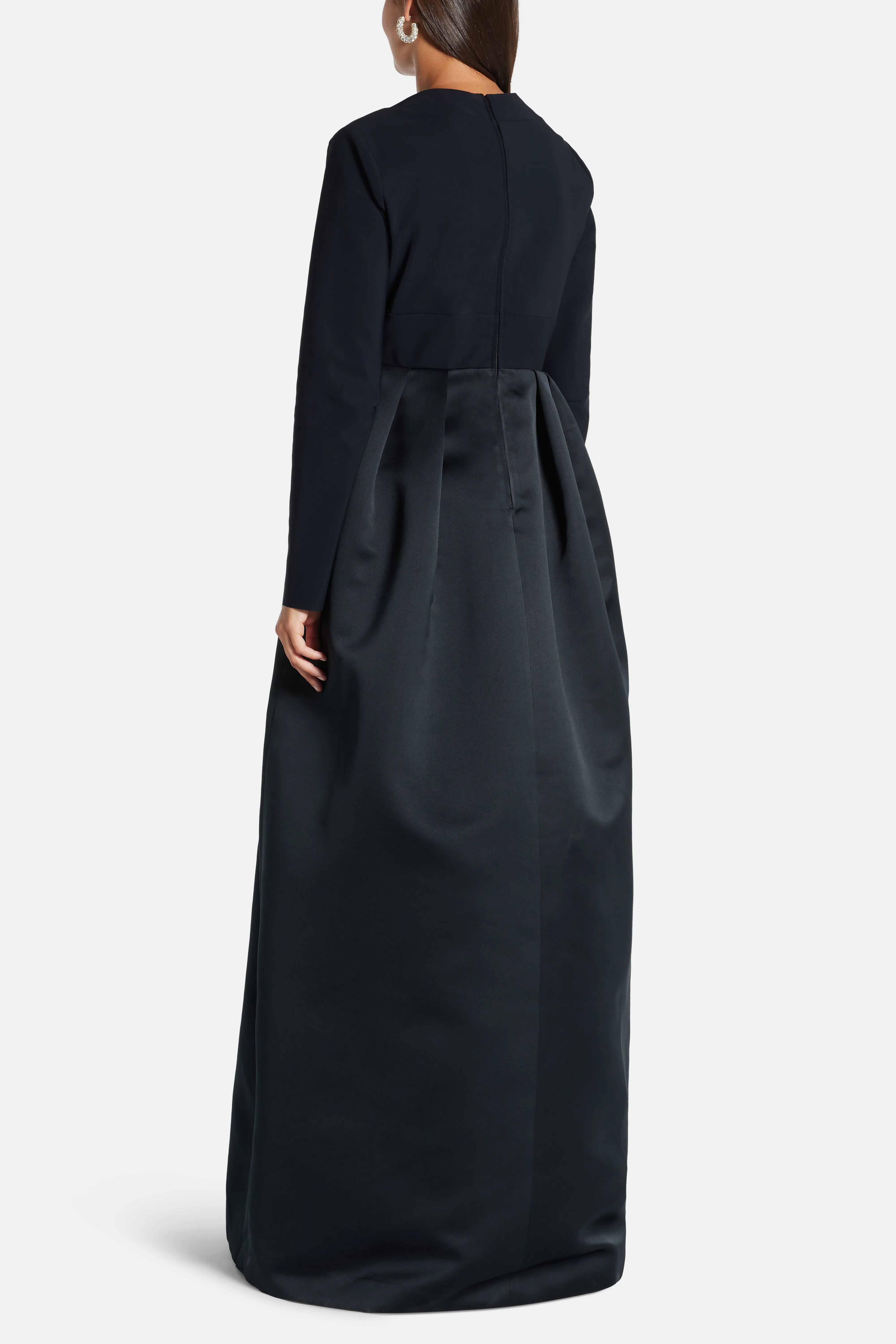 Box Pleats Long Sleeves Round Neck Evening Dress in Black