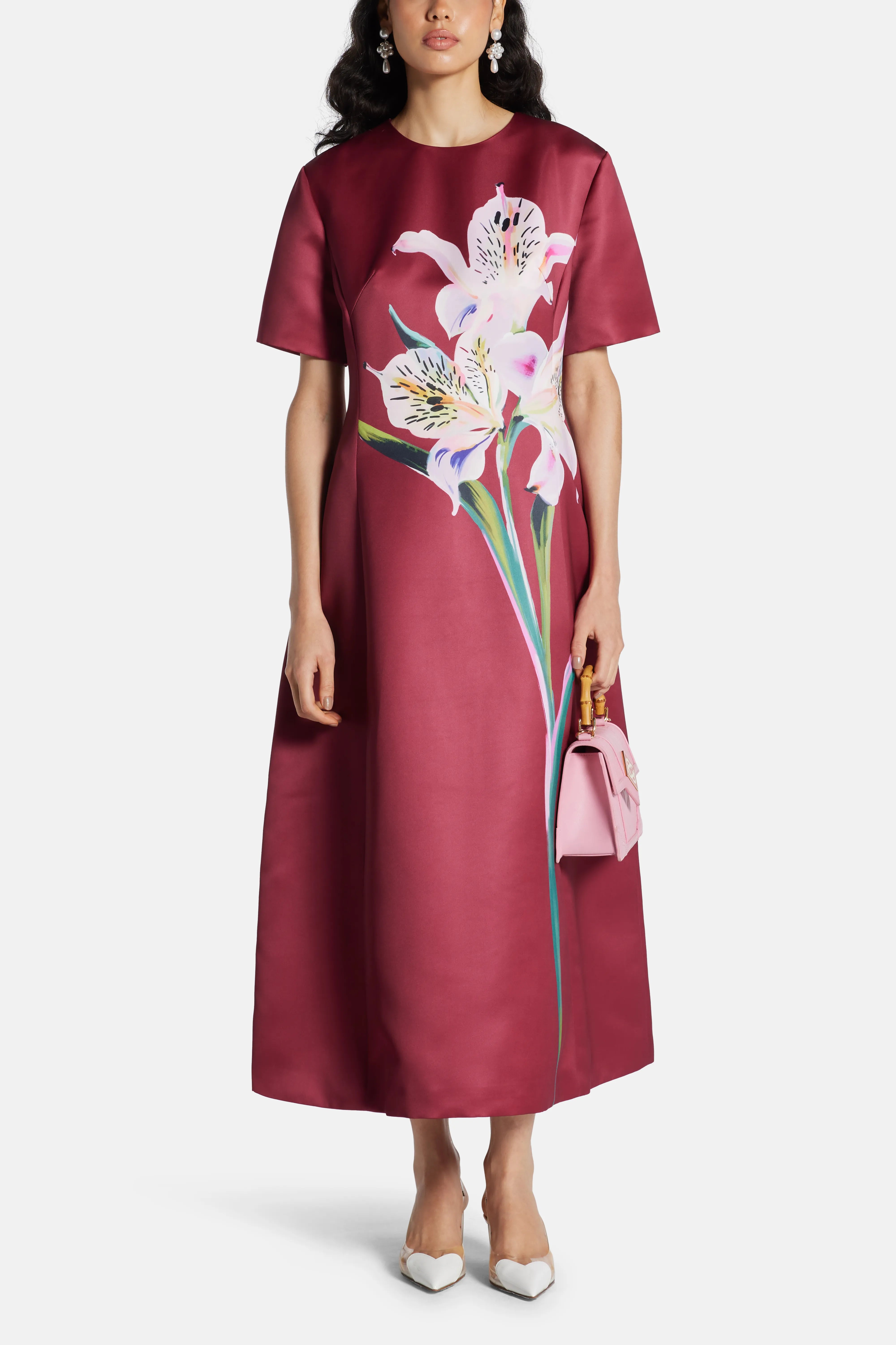 Caroline Short Sleeve Floral Applique Midi Dress In Burgundy
