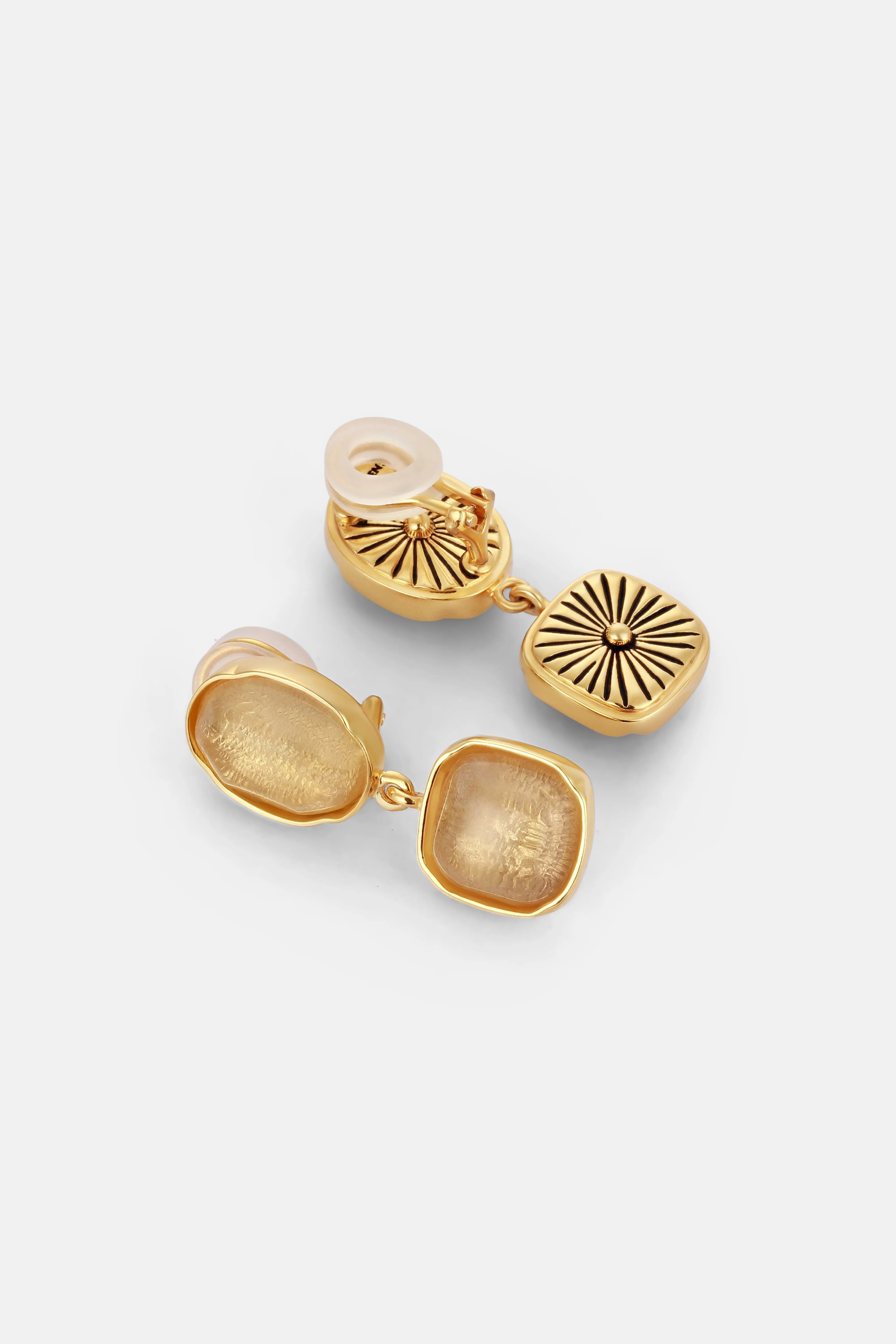 أقراط "Clip Cabochons" الذهبية