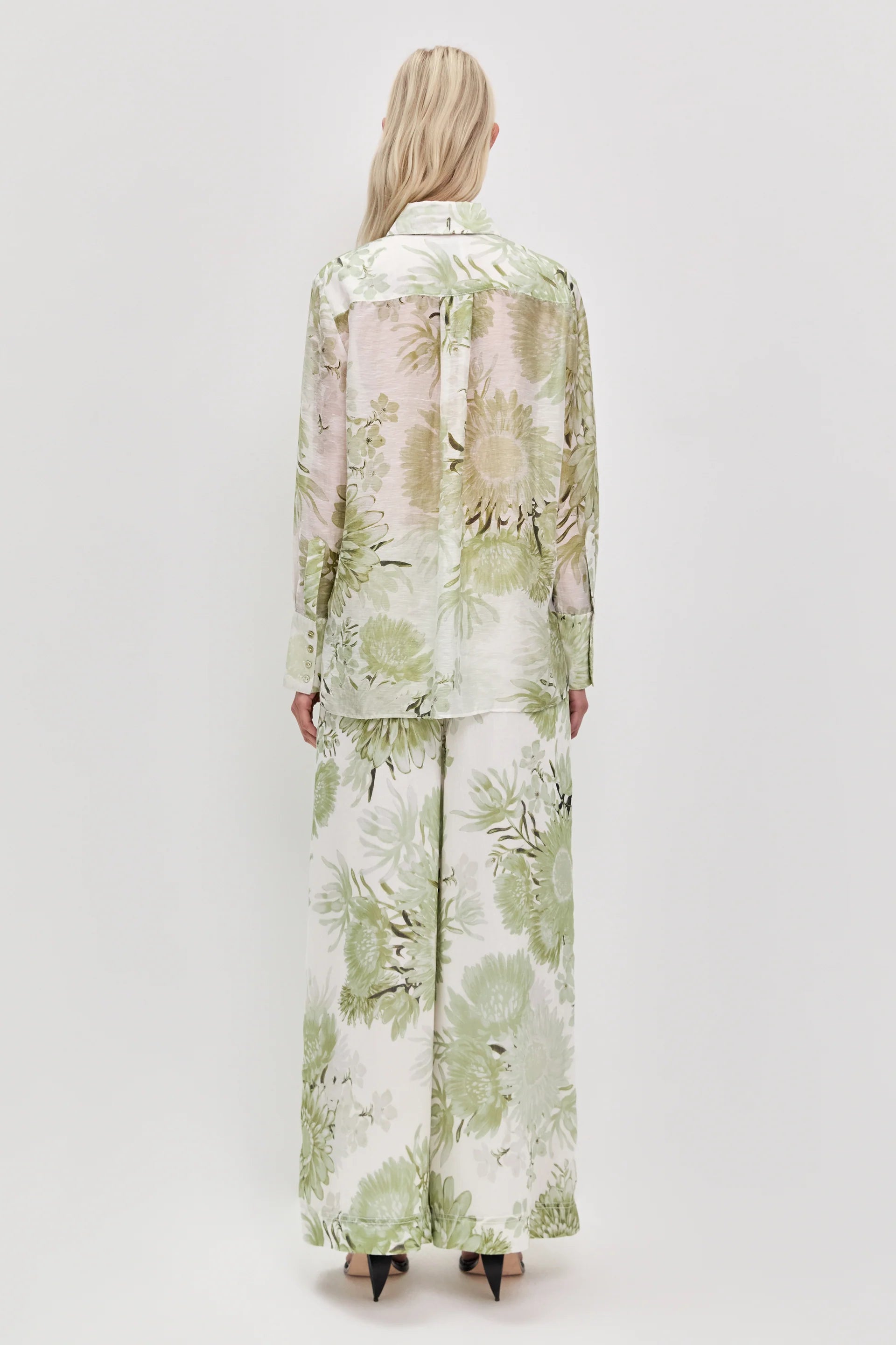 Reflector Floral Long Sleeves Linen Shirt in White