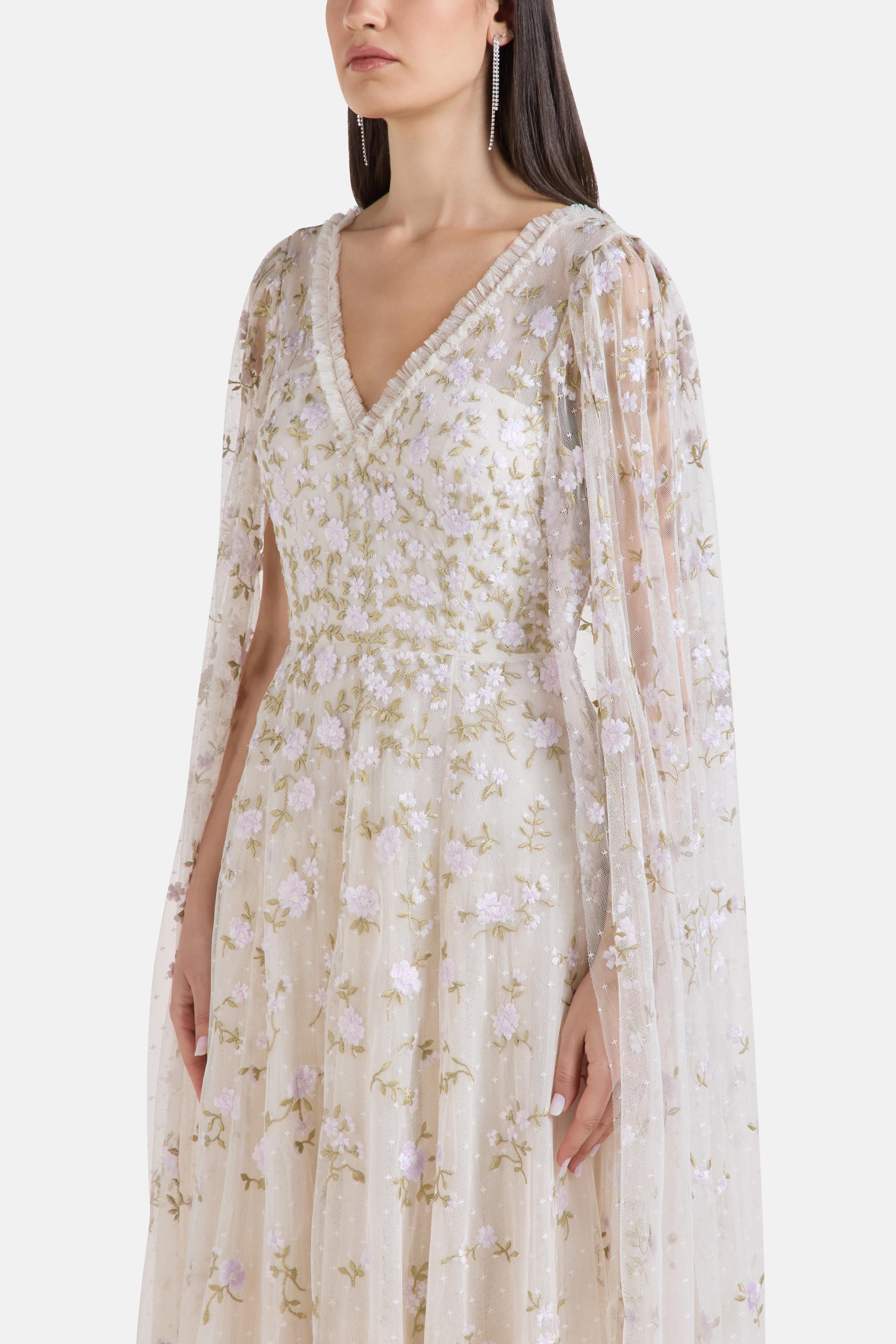 Lea Ditsy Floral Cape Sleeves Evening Dress in Cream
