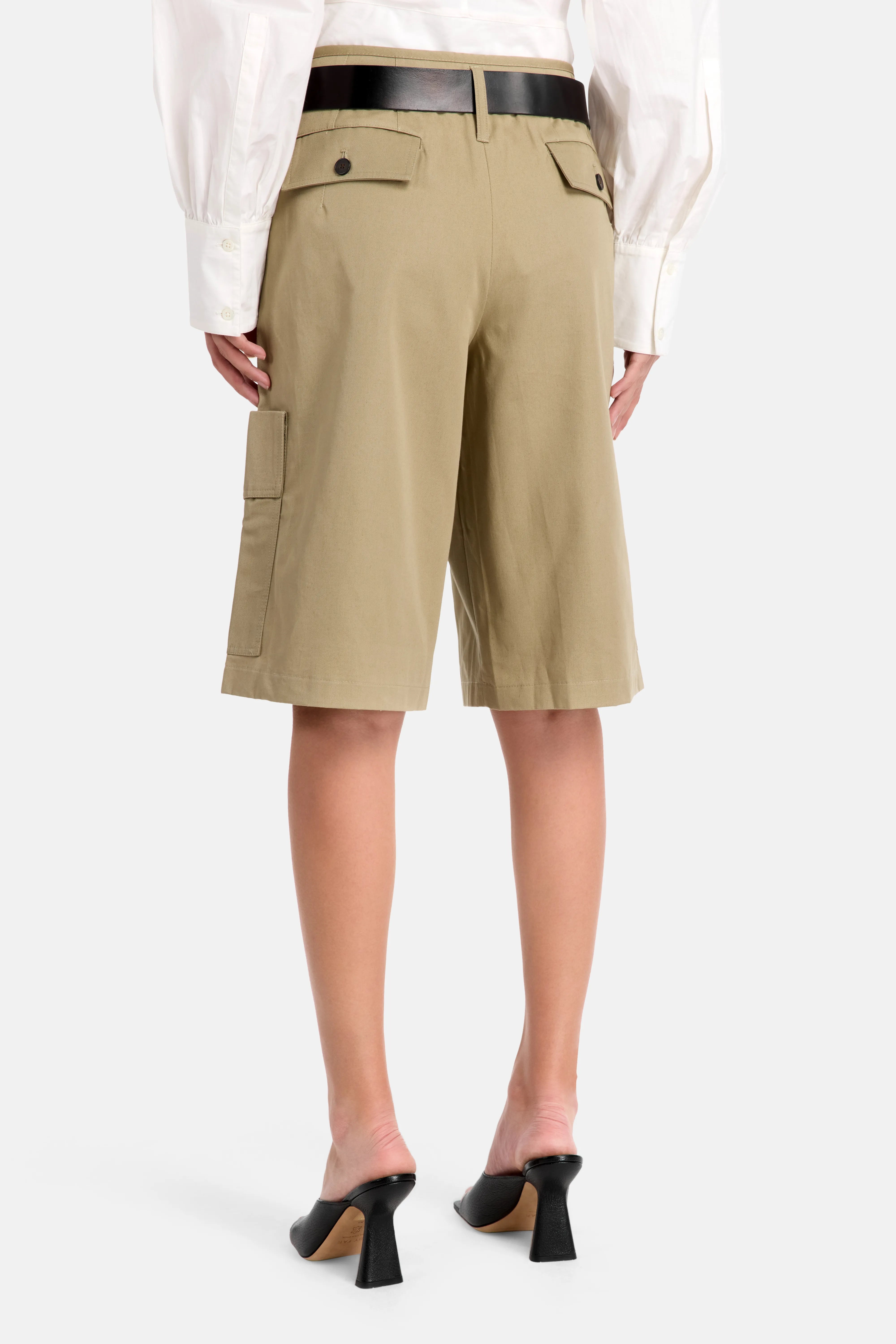 Izyra Cotton Cargo Shorts in Beige