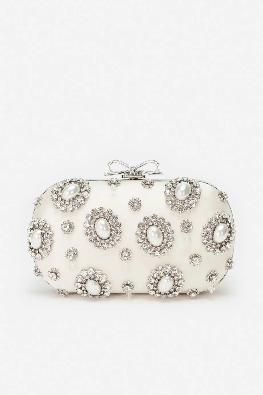 حقيبة كلاتش متعددة الكريستال من الساتان باللون الكريمي