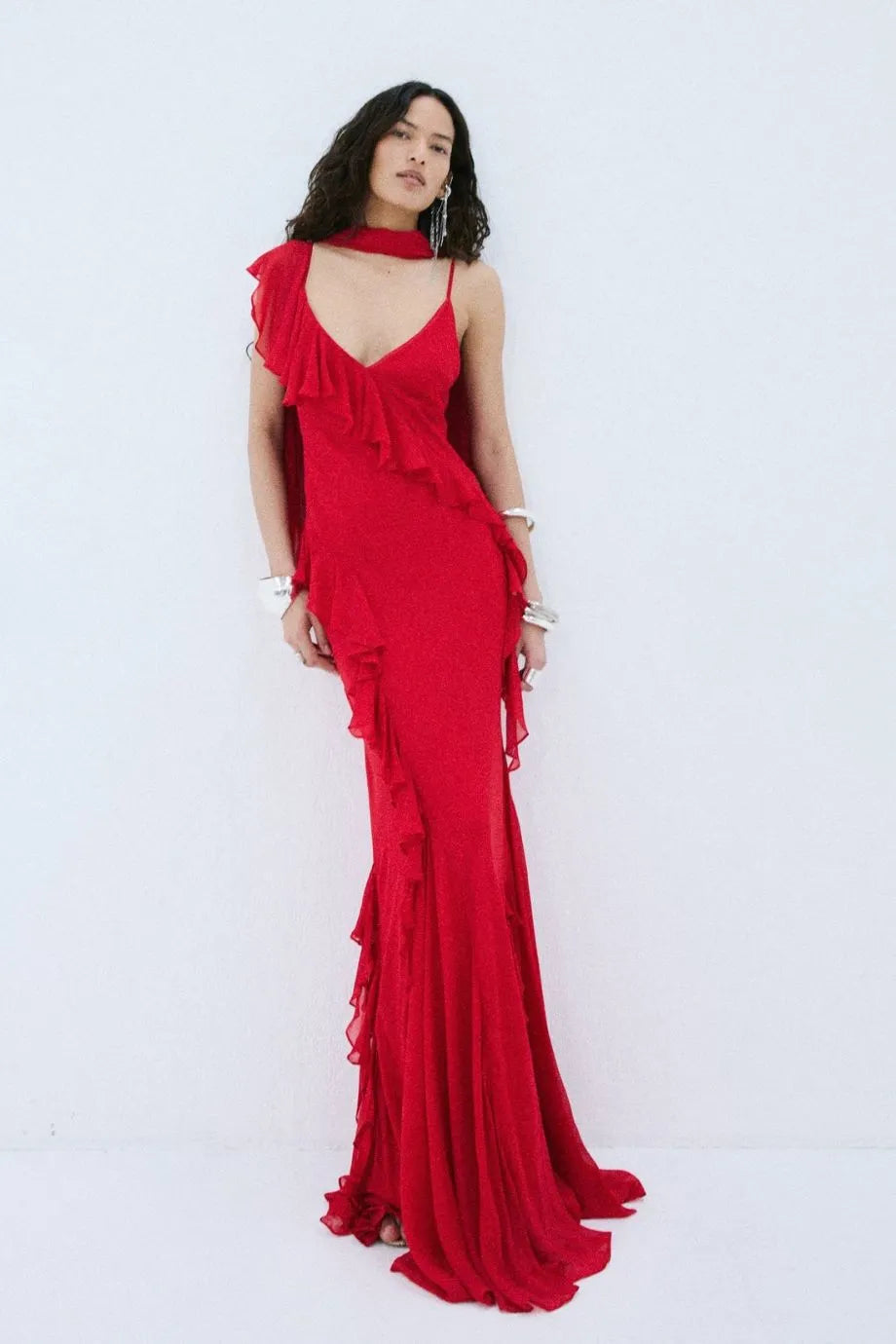 Mayara Viscose Georgette Sleeveless Ruffles Maxi Dress in Red with Cape