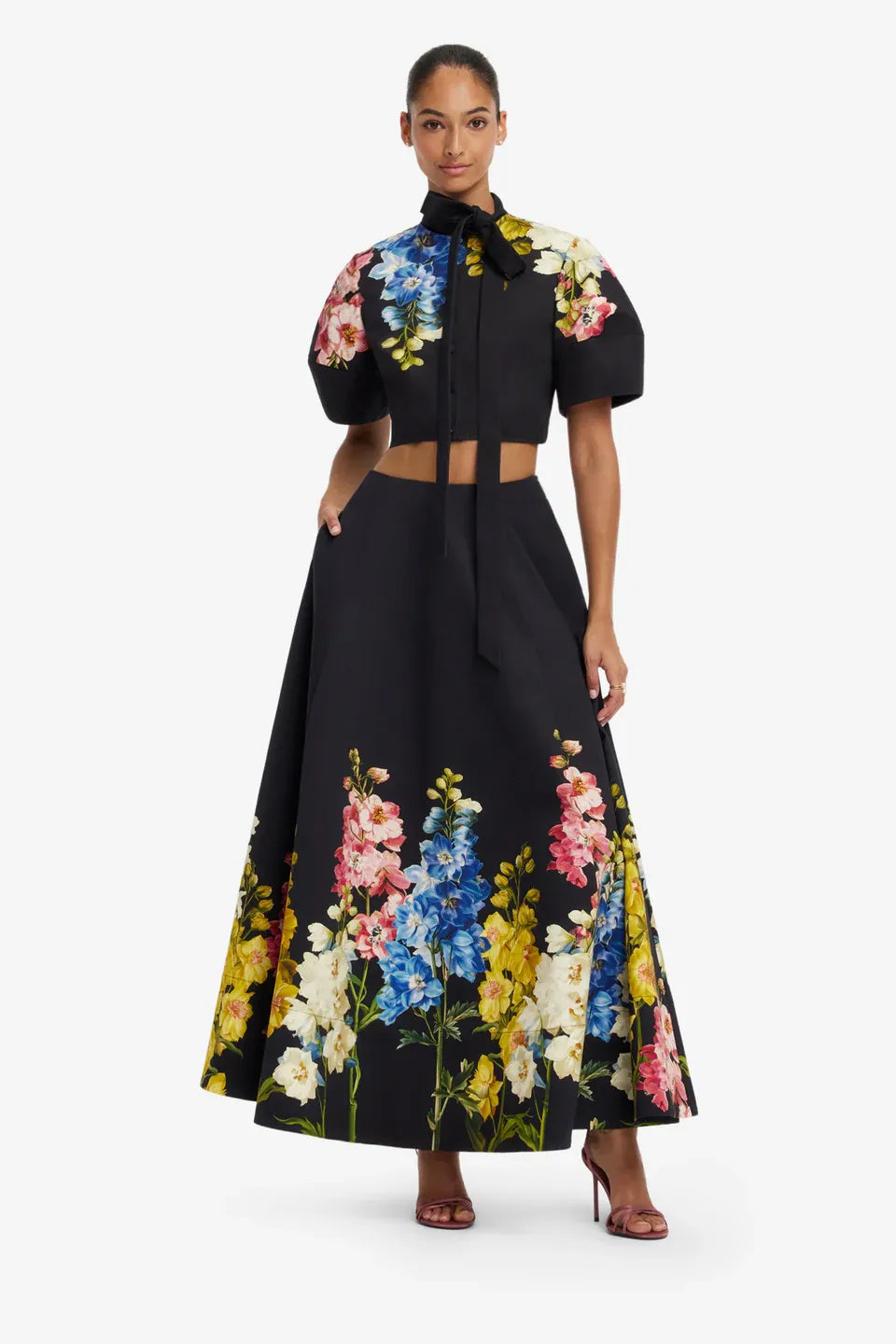 Molly Snapdragon Floral Puff Sleeves Cotton Crop Top in Black