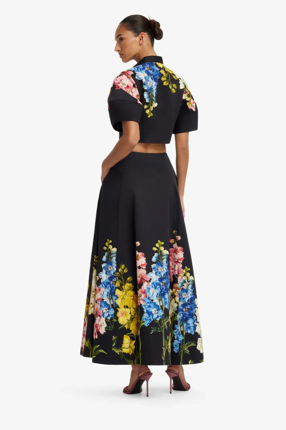 Molly Snapdragon Floral Puff Sleeves Cotton Crop Top in Black