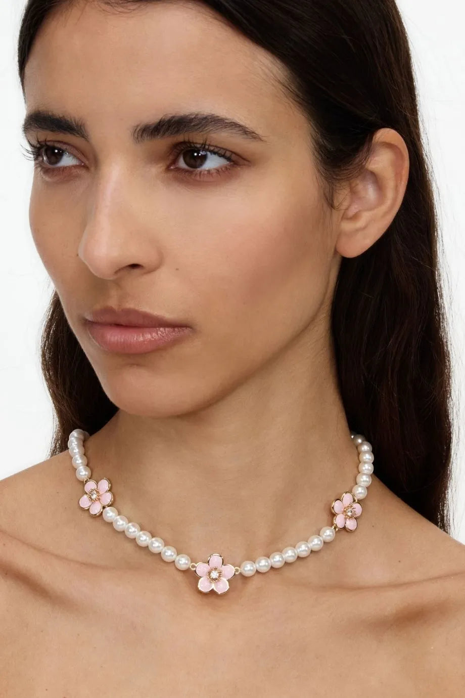 Enamel Floral Pearl Choker Necklace in Pink