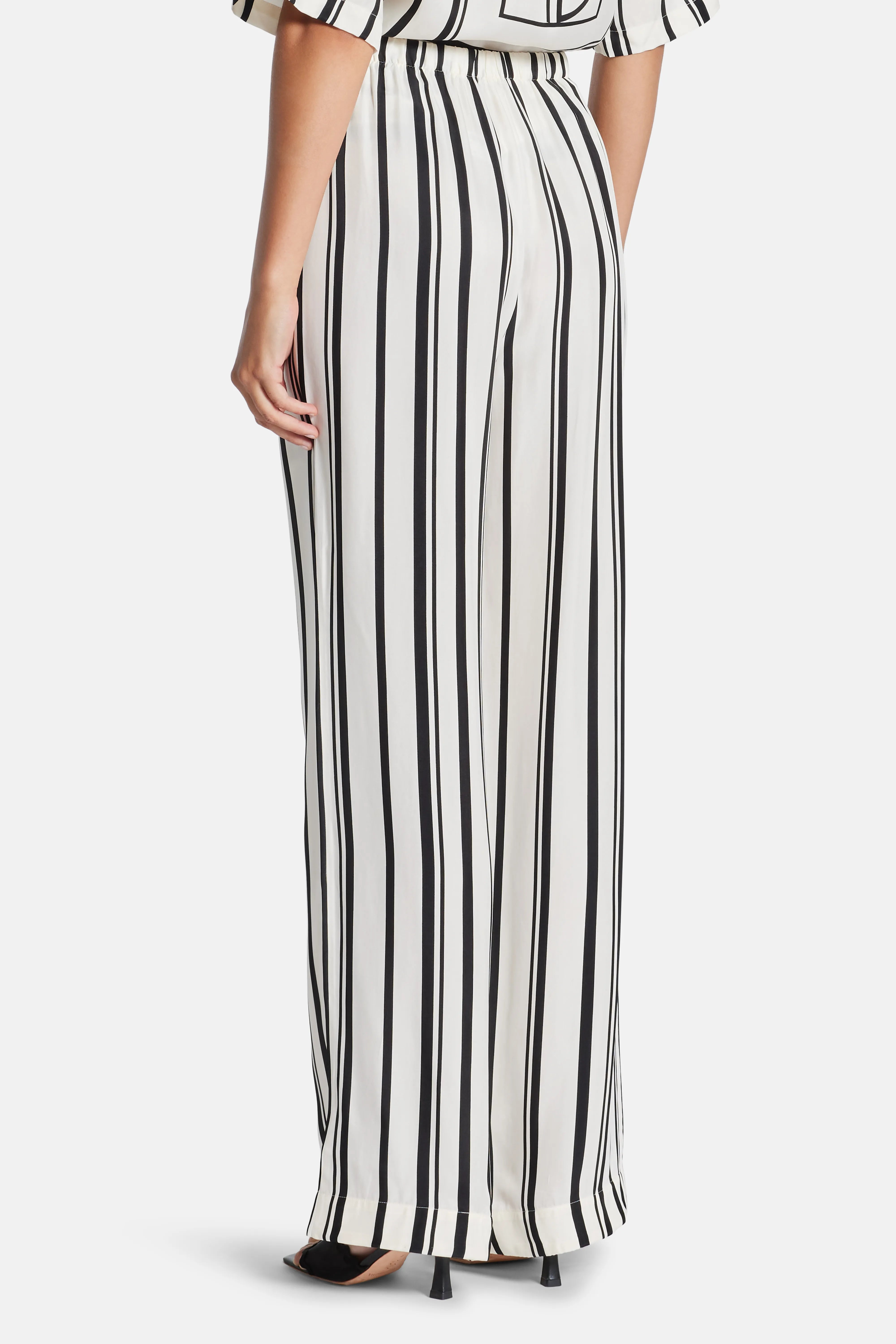 Elain Wide Legged Pants in White