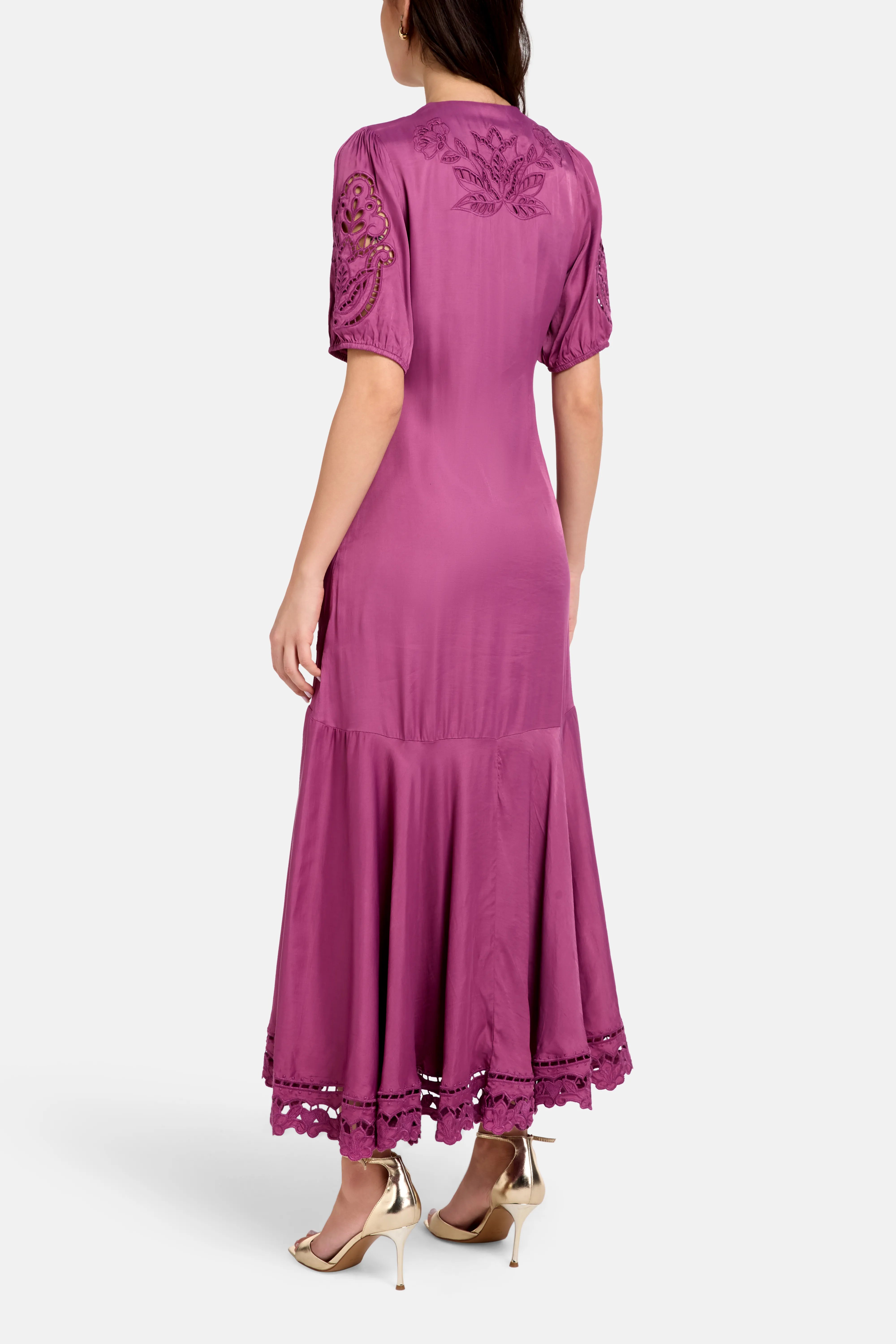 Richilieu V Neck Maxi Dress in Pink